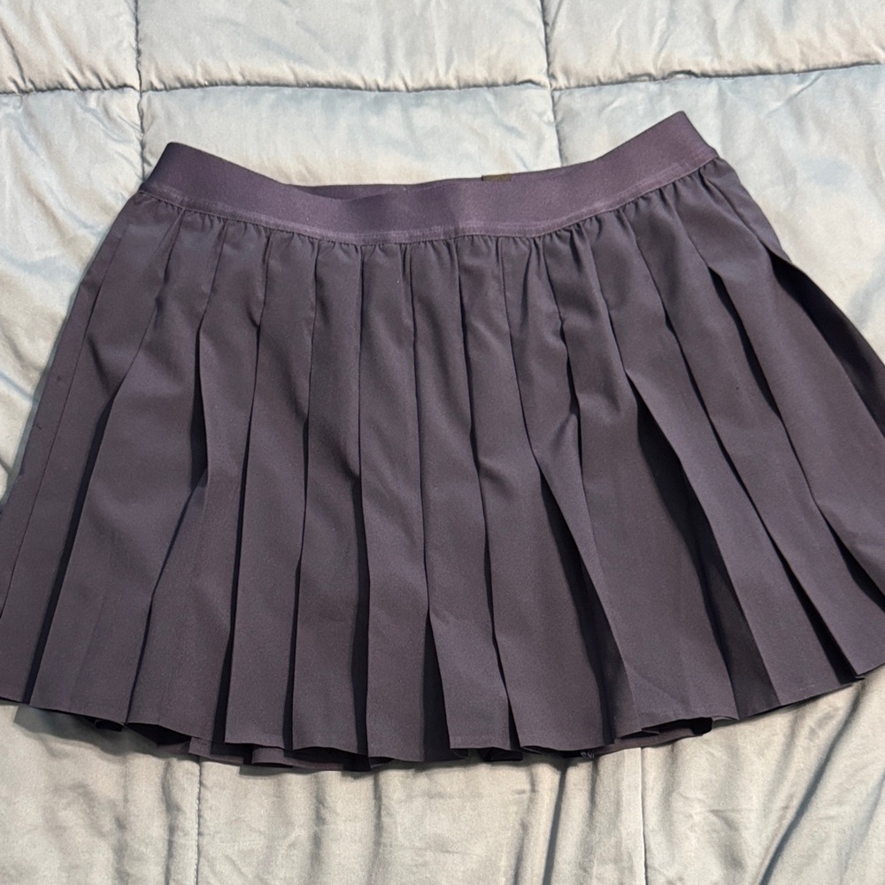 Under Armour pleated skirt sz M
